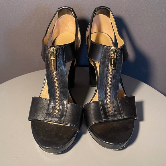 Michael Kors Black Leather Platform T-Strap Heels – Size 8 - Picture 3 of 5